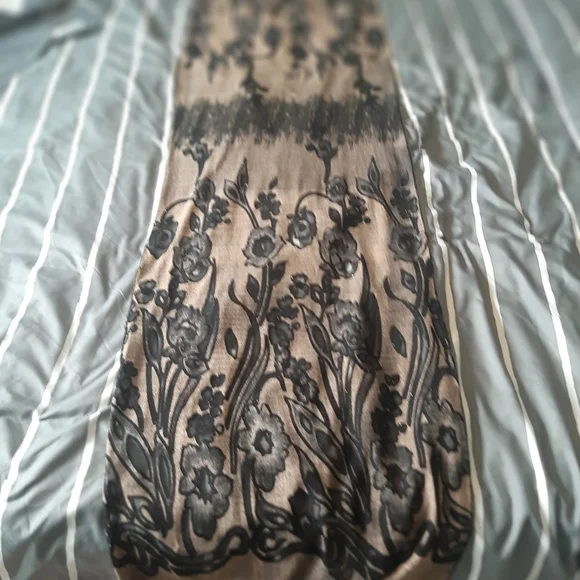 Scarf - Picture 2 of 3